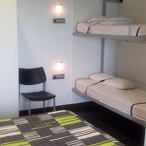 Habitación Familiar con Cama Queen